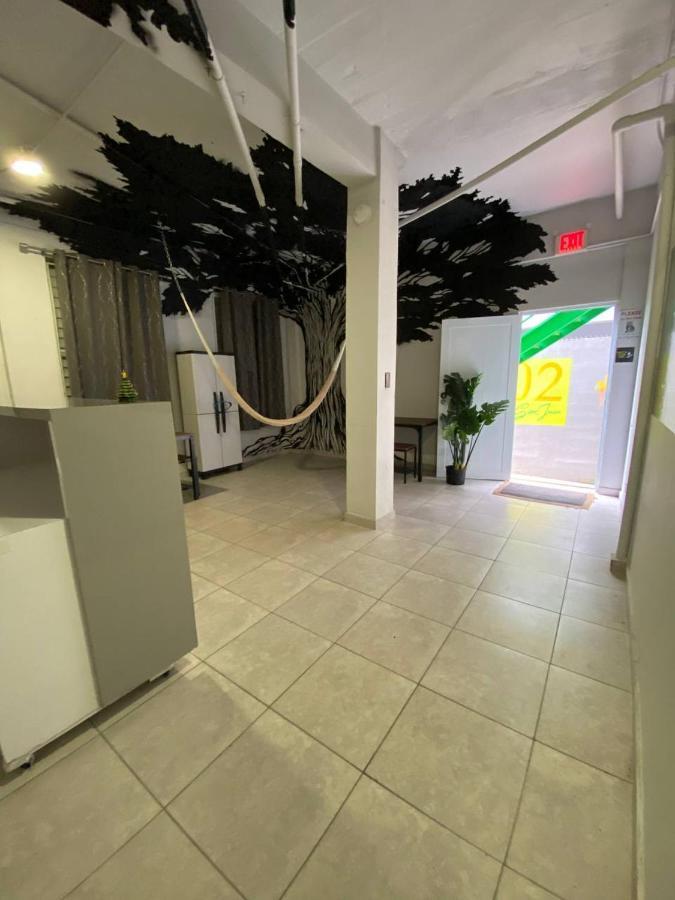 1802 At San Juan Hostel Exterior photo