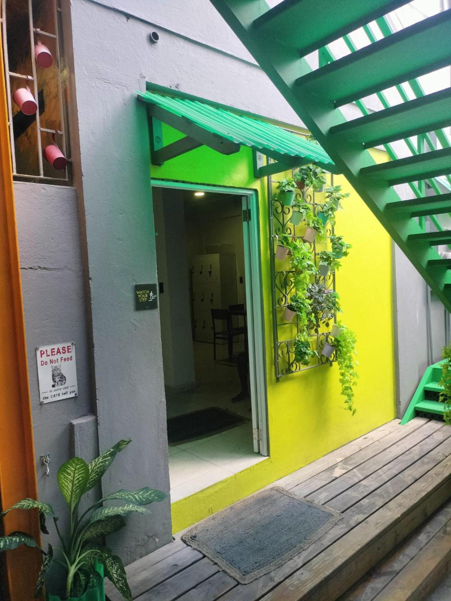 1802 At San Juan Hostel Exterior photo