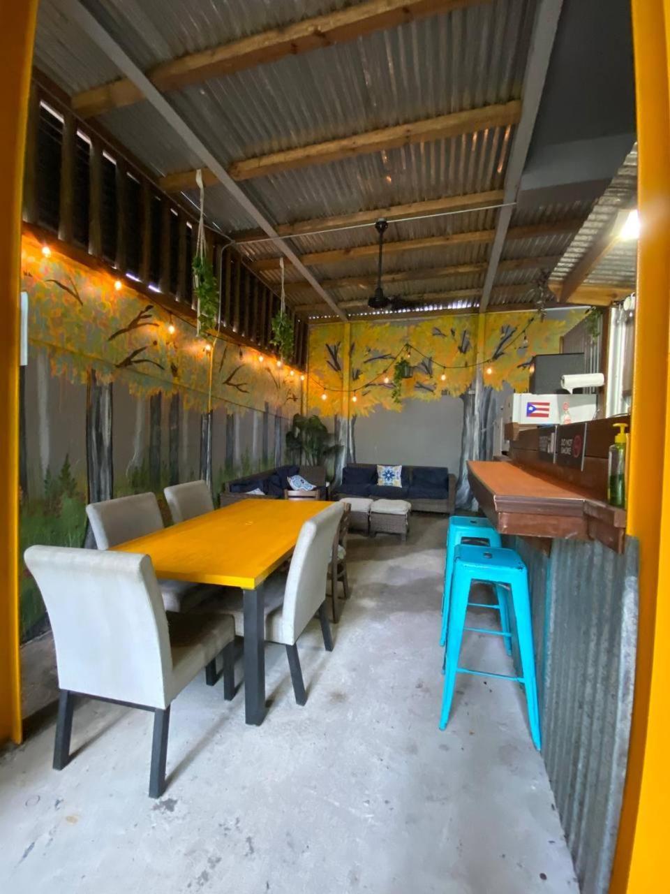 1802 At San Juan Hostel Exterior photo