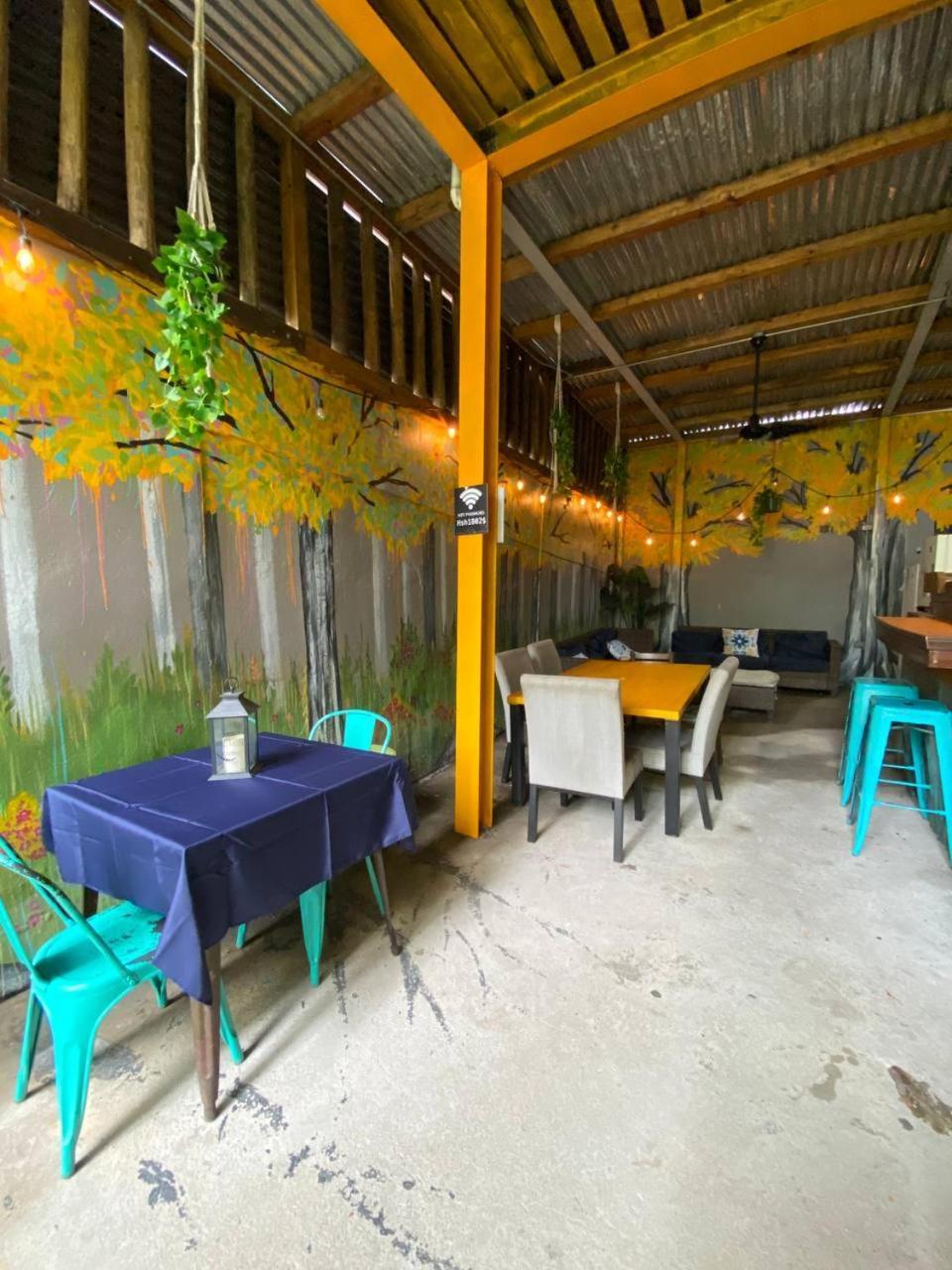 1802 At San Juan Hostel Exterior photo